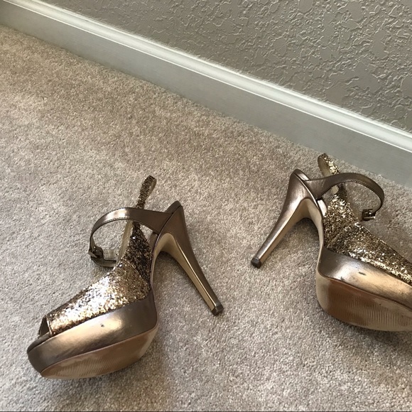 INC International Concepts Gold glitter platform shoes.  Size 8M - Picture 5 of 9